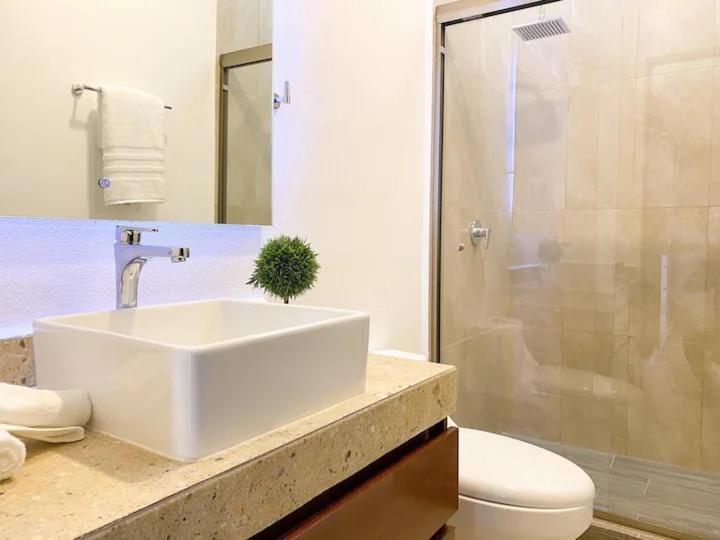 Elegante Y Preciosa Casa Con Excelente Ubicacion Hébergement de vacances Cancún